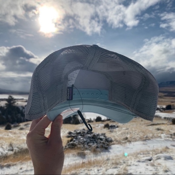 1 Left! NWT Patagonia Women's Bison Trucker Hat - Picture 3 of 4